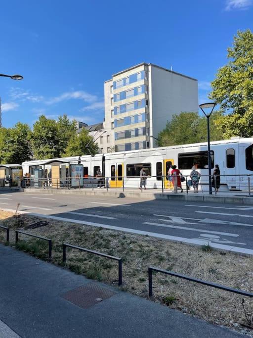 Appart Entre Gare Et Centre Ville,parking Gratuit Grenoble